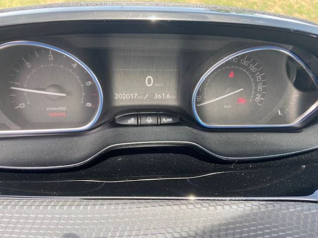 PEUGEOT 2008 1.6 BLUE HDI 120 ALLURE 2016