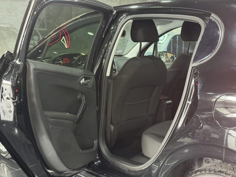 PEUGEOT 208 1.2 TURBO 82 ALLURE 2016