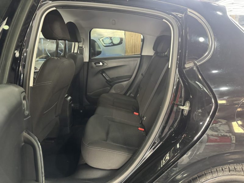 PEUGEOT 208 1.2 TURBO 82 ALLURE 2016