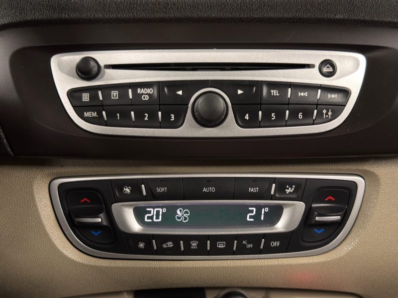 RENAULT SCENIC 3 III JADE 2.0 DCI 150 ATTELAGE BOITE AUTO INTERIEUR CUIR TOIT OUVRANT Garantie 1 an