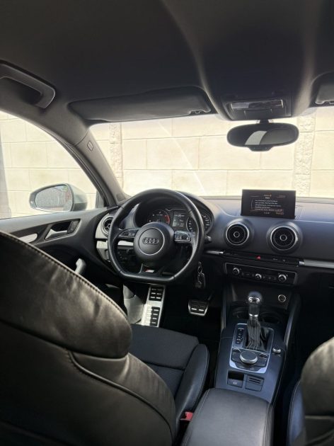 AUDI A3 Limousine Sline 2.0 TDI 150ch S-Tronic / Volant Meplat / Sièges Sline / Feux Led