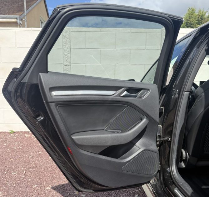 AUDI A3 Limousine Sline 2.0 TDI 150ch S-Tronic / Volant Meplat / Sièges Sline / Feux Led