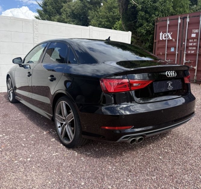AUDI A3 Limousine Sline 2.0 TDI 150ch S-Tronic / Volant Meplat / Sièges Sline / Feux Led
