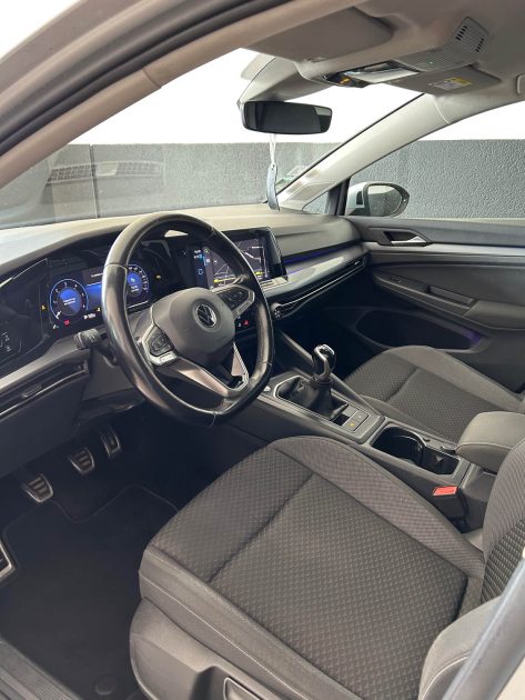 VOLKSWAGEN  GOLF 8  ACTIVE  2.0 TDI 116