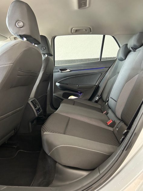 VOLKSWAGEN  GOLF 8  ACTIVE  2.0 TDI 116