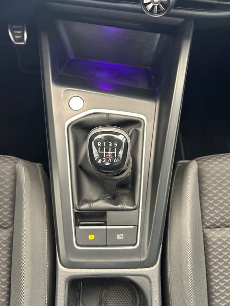 VOLKSWAGEN  GOLF 8  ACTIVE  2.0 TDI 116