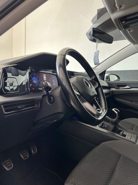 VOLKSWAGEN  GOLF 8  ACTIVE  2.0 TDI 116