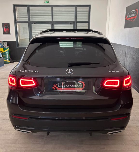 MERCEDES GLC 300e 4 Matic Amg Line