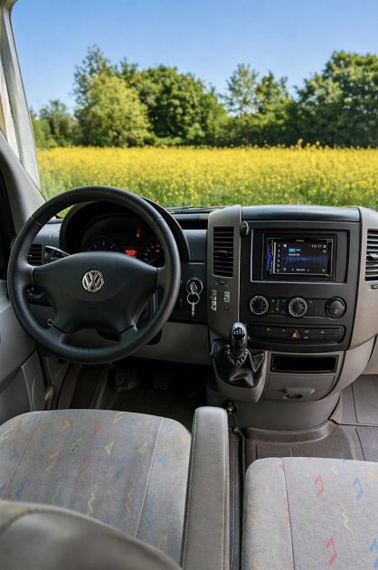 VOLKSWAGEN CRAFTER VAN AMÉNAGÉ 2.5 163 