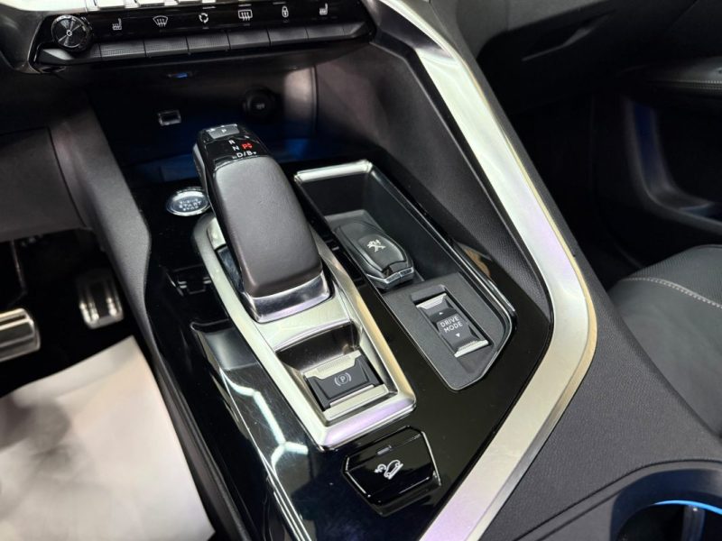PEUGEOT 3008 HYBRID 4 300 GT E-EAT8 2019