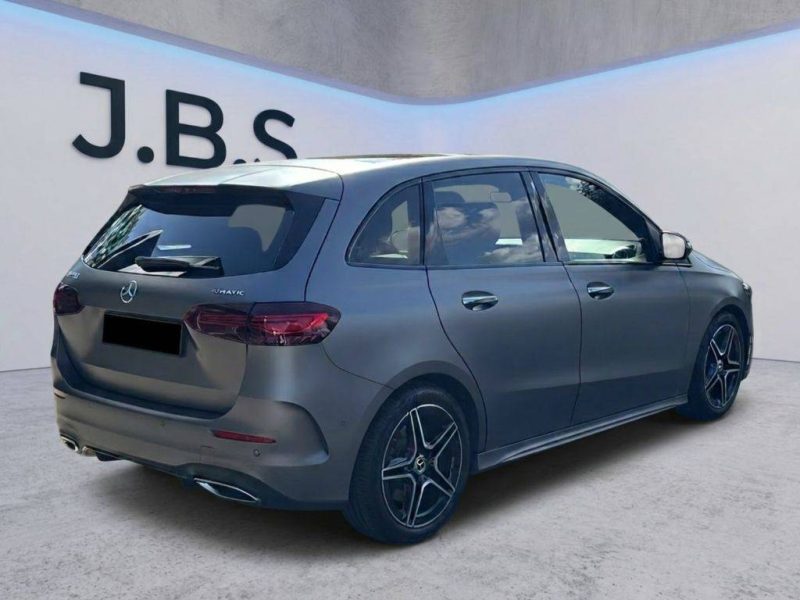MERCEDES-BENZ B 250 4MATIC AMG LINE 8-GANG DCT PANO 18\" WKR 2024