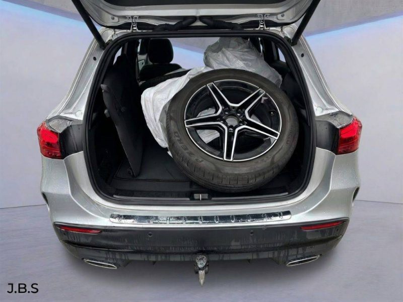 MERCEDES-BENZ GLA 220 D 4MATIC AMG LINE NIGHT PACK 2023