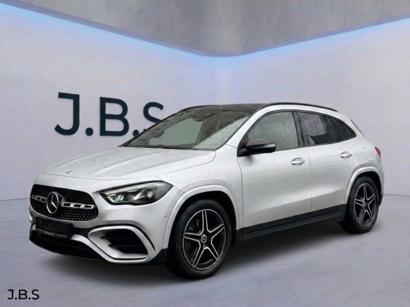 MERCEDES-BENZ GLA 220 D 4MATIC AMG LINE NIGHT PACK 2023