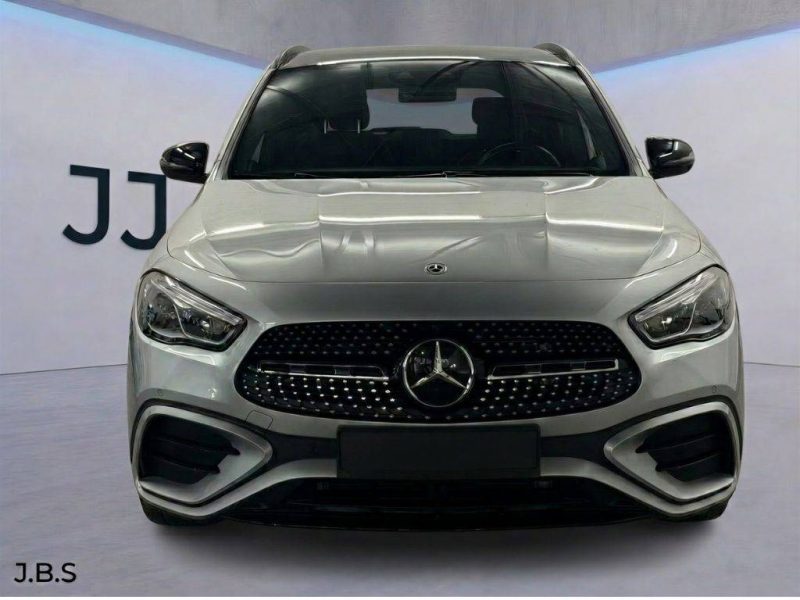 MERCEDES-BENZ GLA 220 D 4MATIC AMG LINE NIGHT PACK 2023