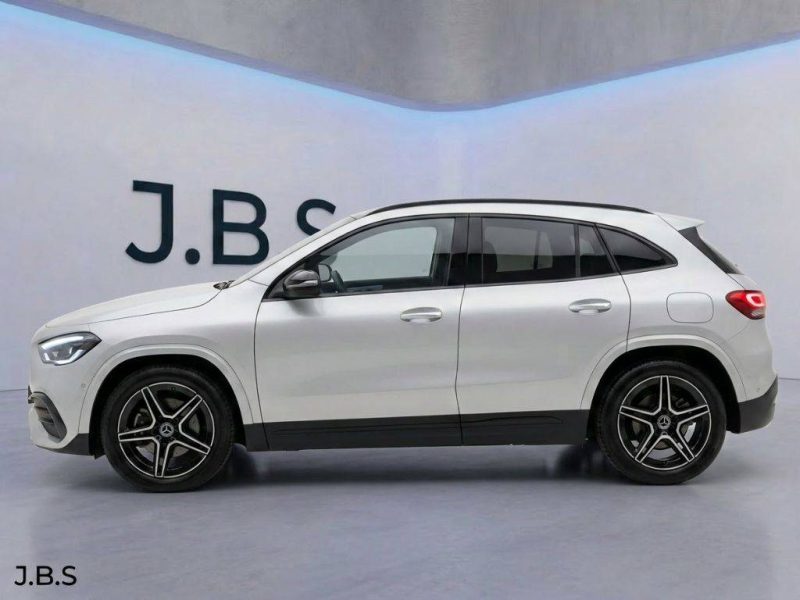 MERCEDES-BENZ GLA 220 D 4MATIC AMG LINE NIGHT PACK 2023