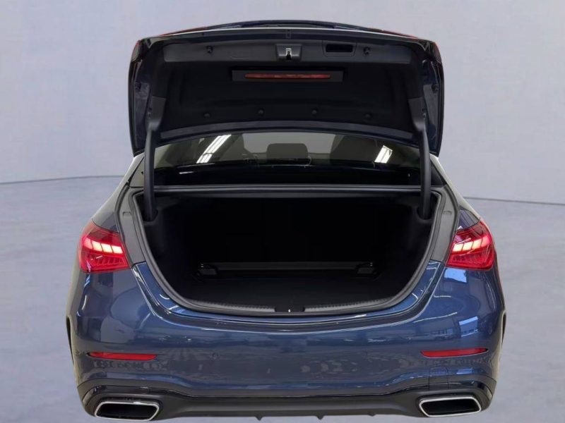 MERCEDES-BENZ C 220 D AMG LINE 2025