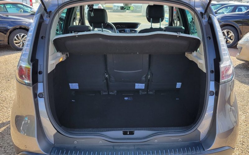 RENAULT SCENICIII 1.5 DCI 110 DYNAMIQUE 2012