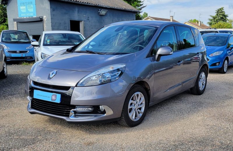 RENAULT SCENICIII 1.5 DCI 110 DYNAMIQUE 2012