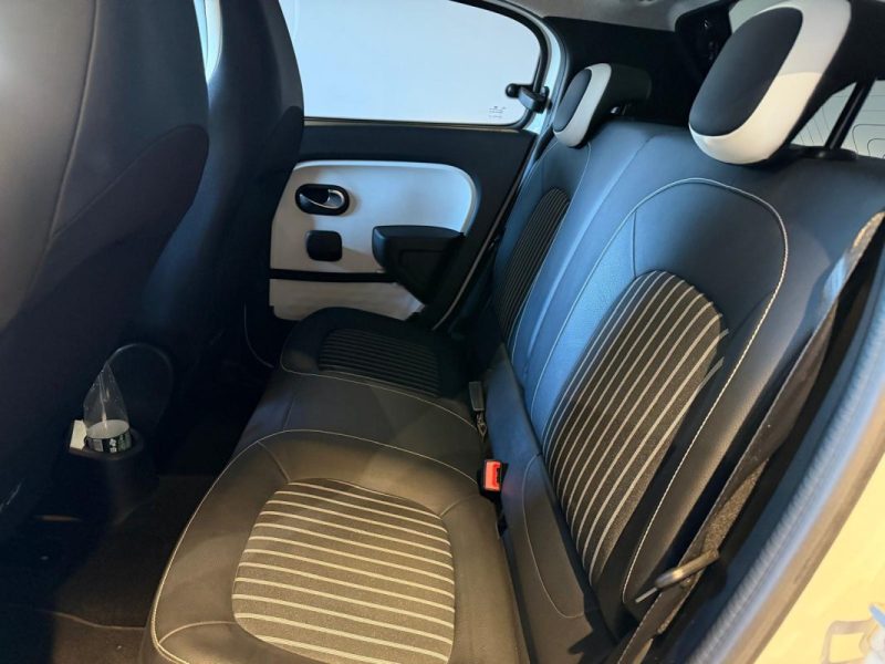 RENAULT TWINGO 0.9 TCE 95 INTENS EDC / 1ERE MAIN 