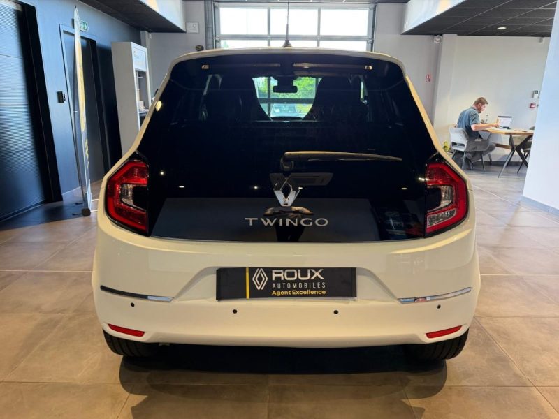 RENAULT TWINGO 0.9 TCE 95 INTENS EDC / 1ERE MAIN 
