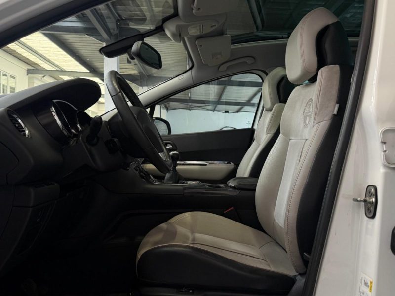 PEUGEOT 3008 1.6 HDI 115CH NAPAPIJRI