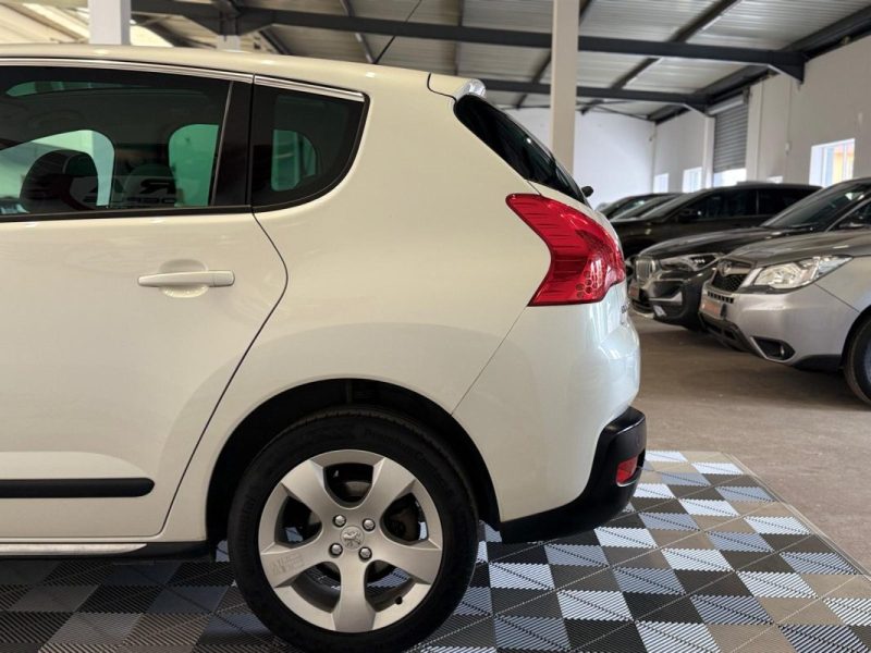 PEUGEOT 3008 1.6 HDI 115CH NAPAPIJRI