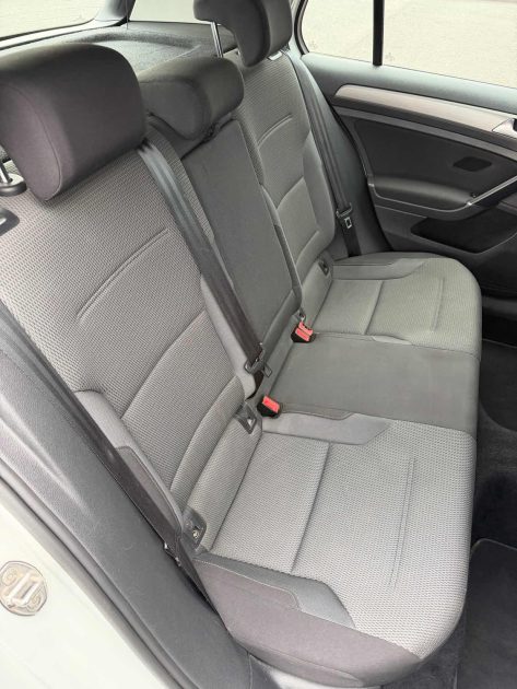 VOLKSWAGEN GOLF VI 1.6 TDI - 110 CH - CONFORTLINE - GARANTIE 3 MOIS