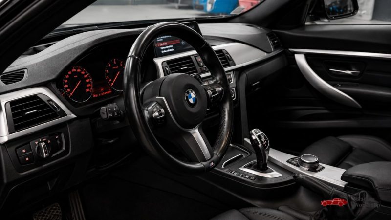 BMW 330d xDrive Gran Turismo M Sport Ultimate | HUD | Caméras 360 | Toit ouvrant | Garantie 12 mois