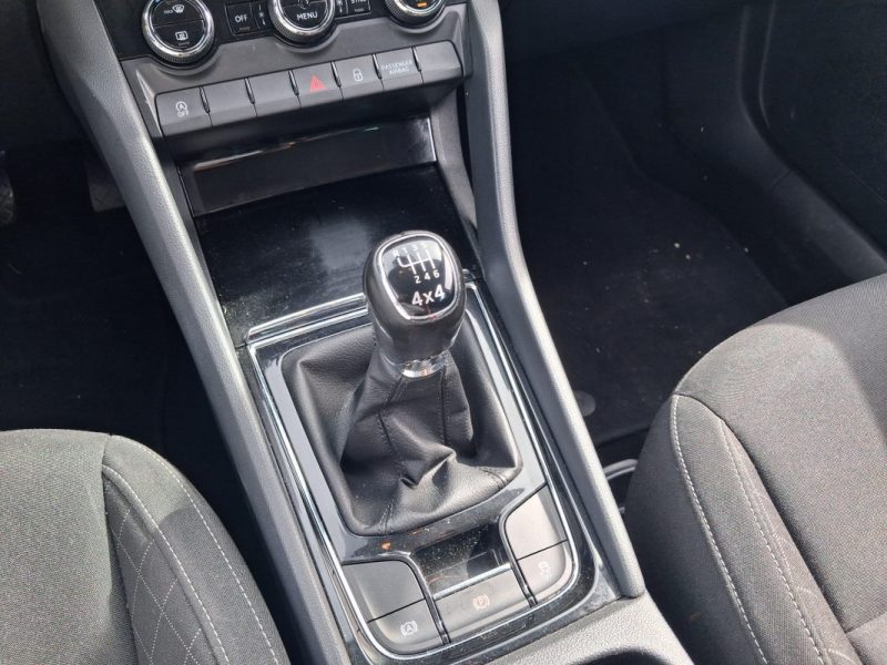 SKODA KAROQ 2.0 TDI 150 SCR AMBITION 4X4 