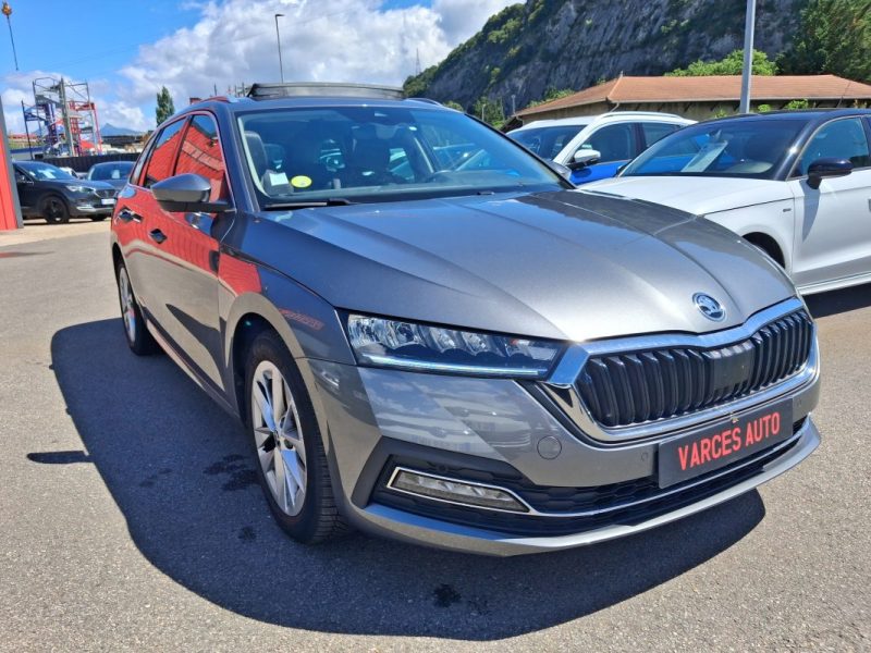 SKODA OCTAVIA COMBI 2.0 TDI 150 STYLE DSG 4X4 TOIT OUVRANT 2022