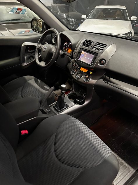 MAGNIFIQUE TOTOTA RAV 4 4x4 150 CH (SUIVI D’ENTRETIEN, CAMÉRA DE RECUL, CLIMATISATION AUTOMATIQUE)