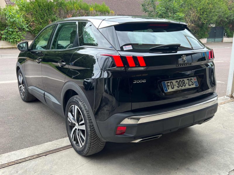 PEUGEOT 3008 II 