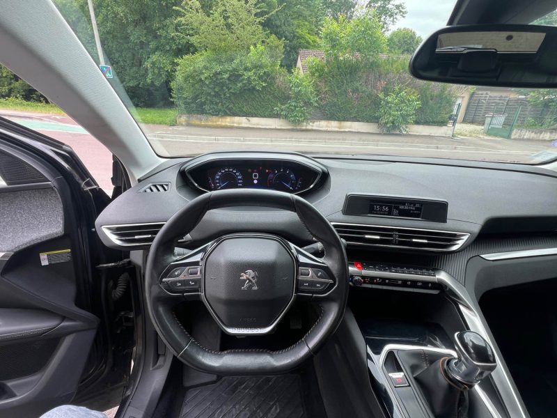 PEUGEOT 3008 II 