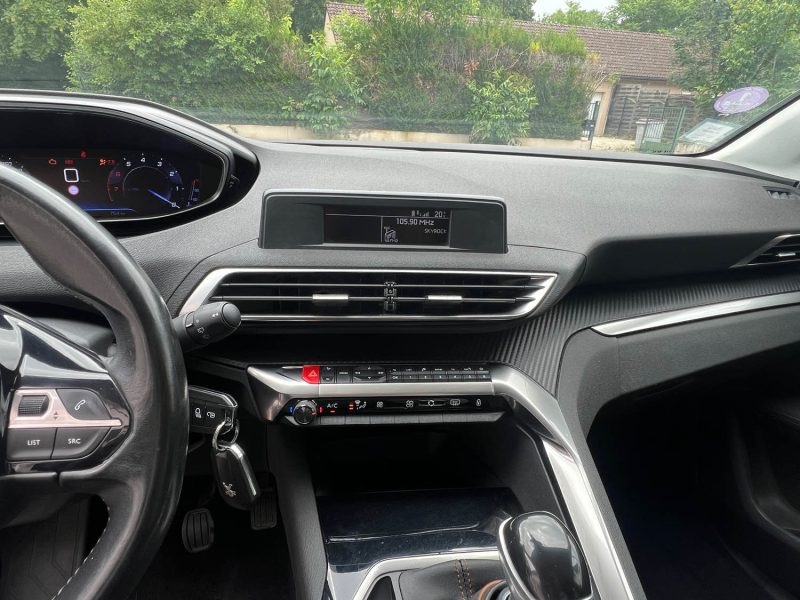 PEUGEOT 3008 II 