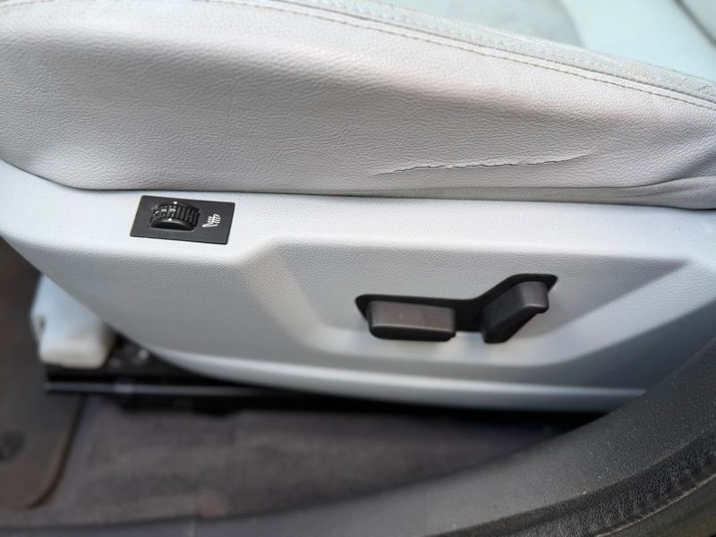 PEUGEOT 3008 1.6 HDI FELINE 