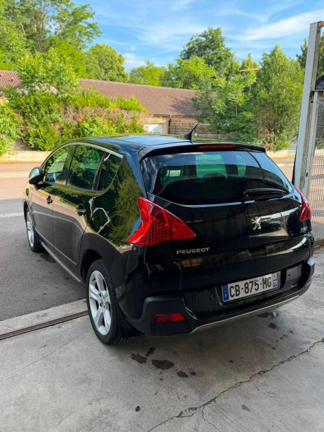 PEUGEOT 3008 1.6 HDI FELINE 