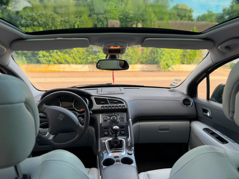 PEUGEOT 3008 1.6 HDI FELINE 