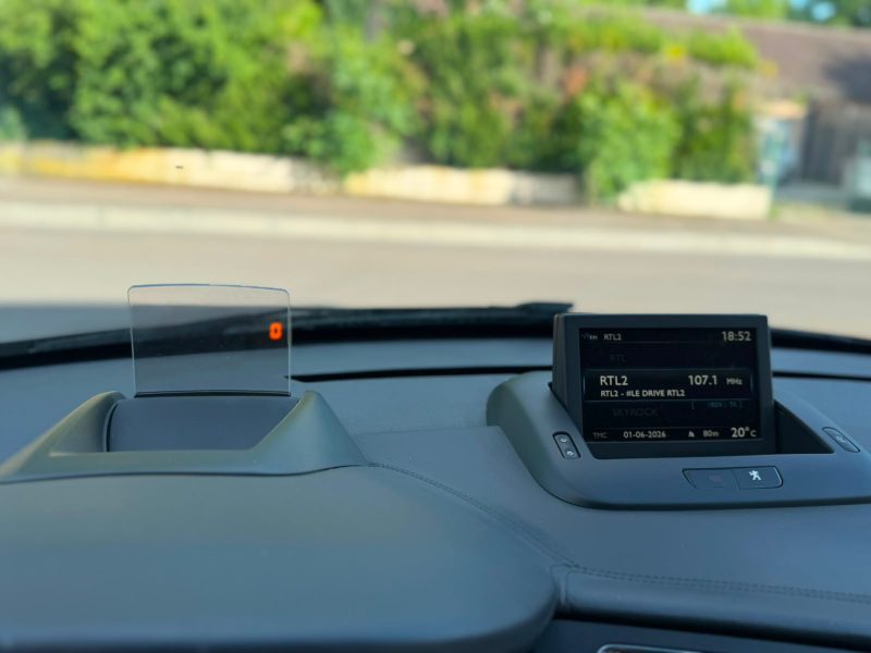 PEUGEOT 3008 1.6 HDI FELINE 