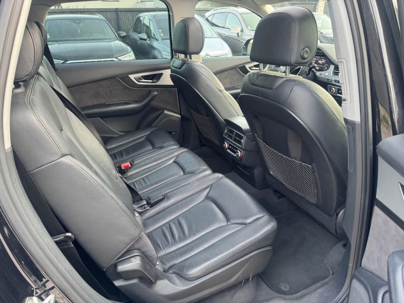 AUDI Q7 QUATTRO AVUS 3.0 TDI 272ch 7 Places