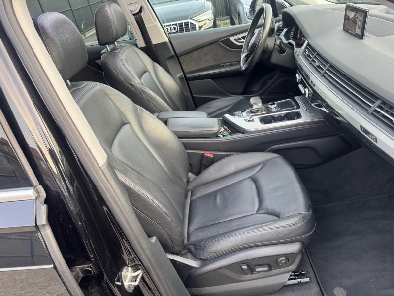 AUDI Q7 QUATTRO AVUS 3.0 TDI 272ch 7 Places