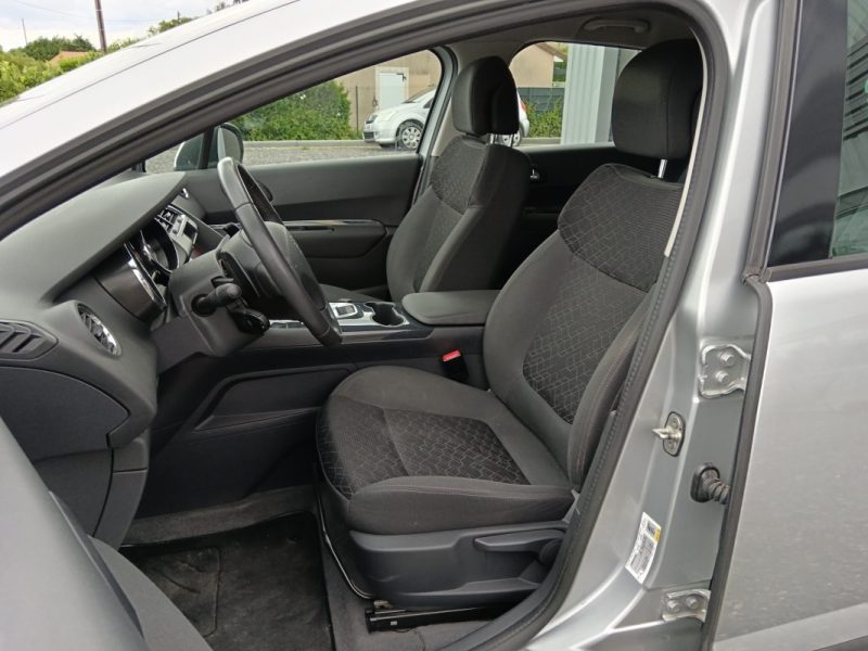 PEUGEOT 3008 Phase II 1.6 E-HDI 115 CV ACTIVE ETG6 / Très propre / Suivi complet + CT OK