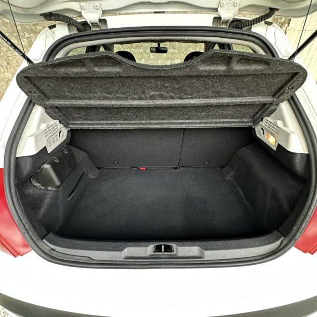 PEUGEOT 207 EDITION 64 2009
