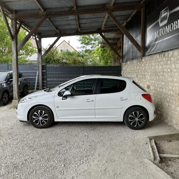 PEUGEOT 207 EDITION 64 2009