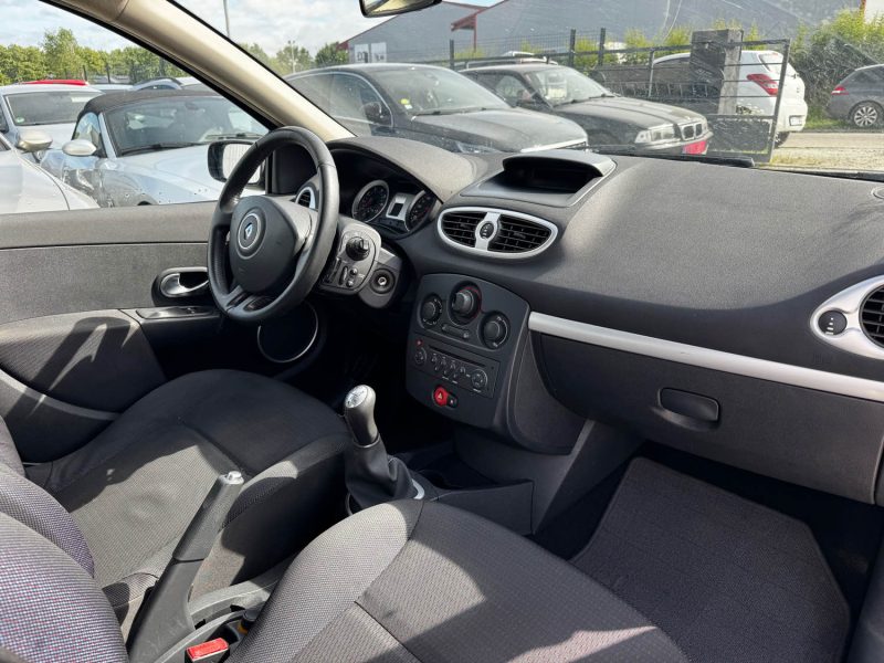 RENAULT CLIO 1.6 DYNAMIQUE 88CH ESSENCE 2007