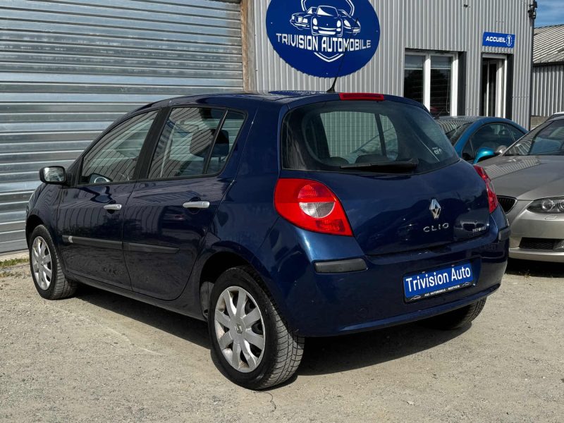 RENAULT CLIO 1.6 DYNAMIQUE 88CH ESSENCE 2007