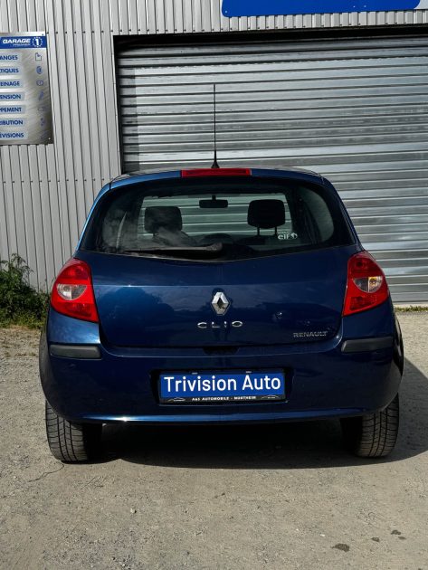 RENAULT CLIO 1.6 DYNAMIQUE 88CH ESSENCE 2007