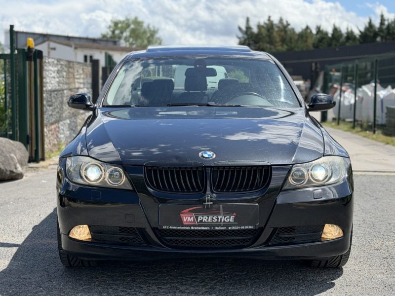 BMW SERIE 3 320 I 150 CV / 119KM / Toit ouvrant / siège chauffant / Clim / paiement 4-10 possible