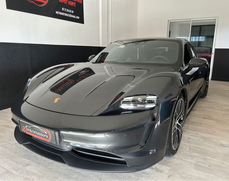 PORSCHE TAYCAN PERFORMANCE PLUS 476