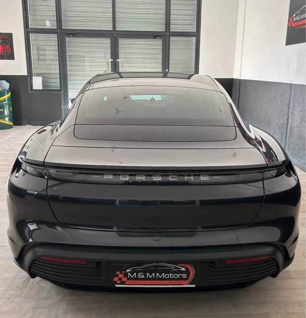 PORSCHE TAYCAN PERFORMANCE PLUS 476