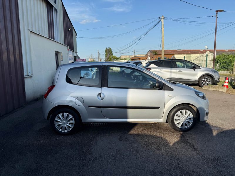 RENAULT TWINGO 2 PHASE 2 ETHANOL 1.2I - 16V 75CV 2014